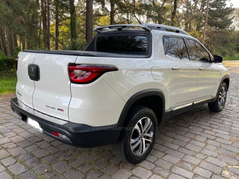 TORO 2.0 16V TURBO DIESEL VOLCANO 4WD AUTOMÁTICO - 2018 - NOVA PRATA