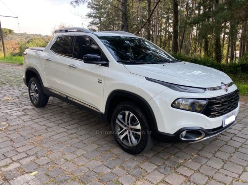 TORO 2.0 16V TURBO DIESEL VOLCANO 4WD AUTOMÁTICO - 2018 - NOVA PRATA