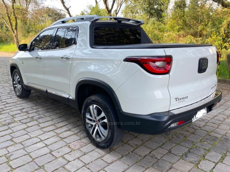 toro 2.0 16v turbo diesel volcano 4wd automatico 2018 nova prata