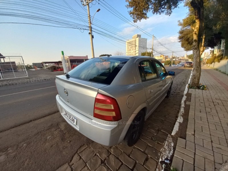 ASTRA 2.0 MPFI 8V FLEX 4P MANUAL - 2004 - VACARIA