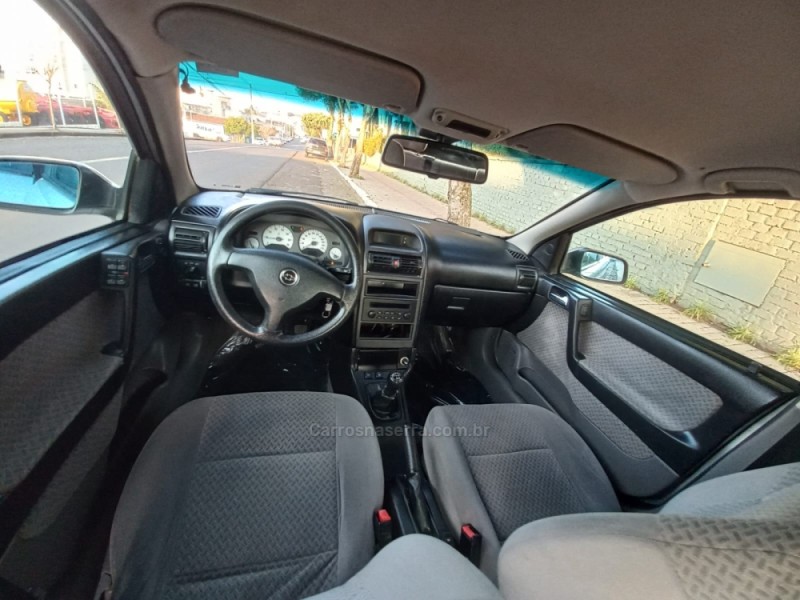 ASTRA 2.0 MPFI 8V FLEX 4P MANUAL - 2004 - VACARIA