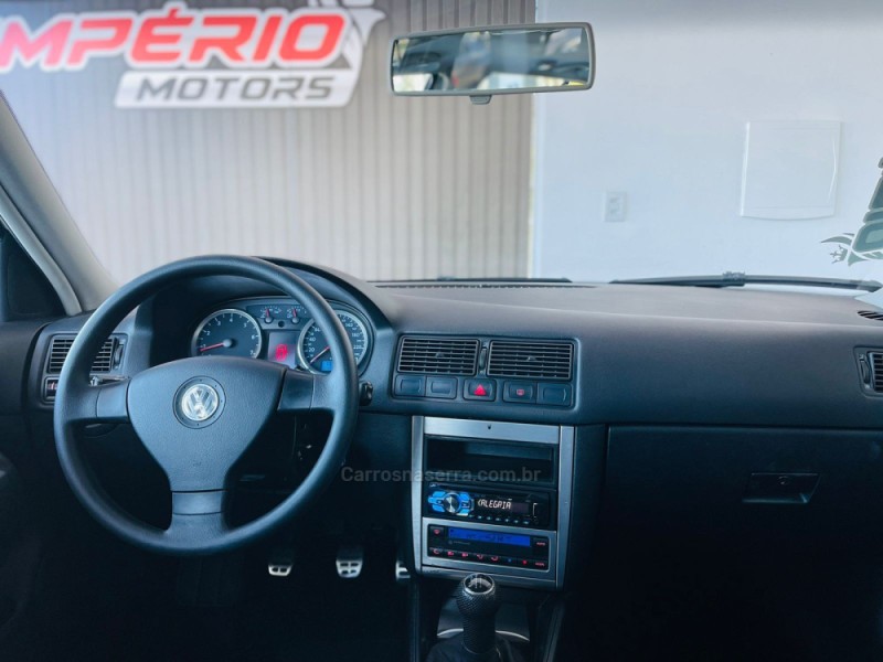 GOLF 1.6 MI SPORTLINE 8V FLEX 4P MANUAL - 2010 - ESTâNCIA VELHA
