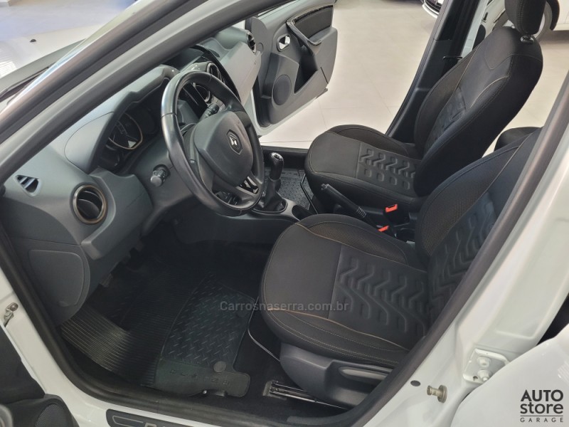 DUSTER 1.6 DYNAMIQUE 4X2 16V FLEX 4P MANUAL - 2017 - CAXIAS DO SUL