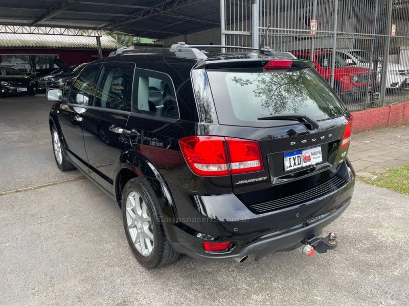 JOURNEY 3.6 RT V6 GASOLINA 4P AUTOMÁTICO - 2015 - CAXIAS DO SUL