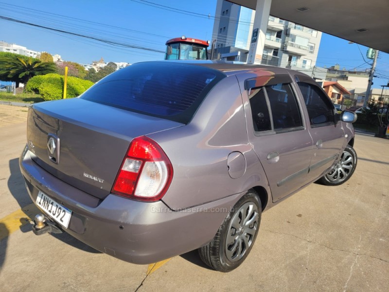 CLIO 1.0 AUTHENTIQUE 16V HI-FLEX 4P MANUAL - 2007 - CAXIAS DO SUL