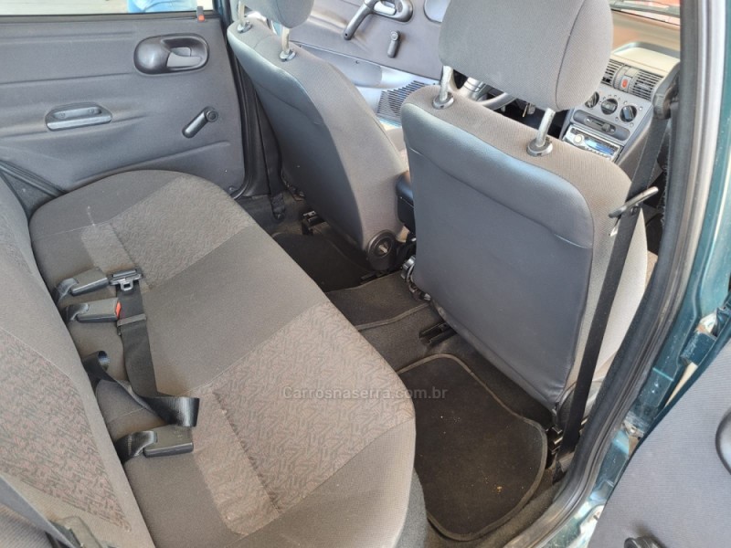 CLASSIC 1.0 MPFI SPIRIT 8V GASOLINA 4P MANUAL - 2005 - CAXIAS DO SUL