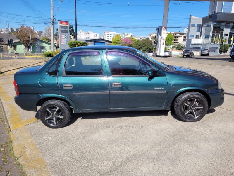 CLASSIC 1.0 MPFI SPIRIT 8V GASOLINA 4P MANUAL - 2005 - CAXIAS DO SUL