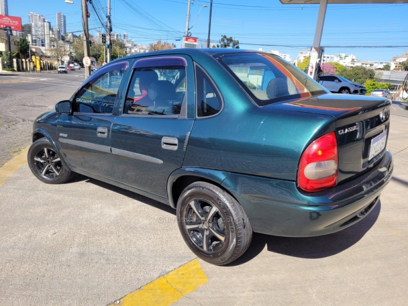 CLASSIC 1.0 MPFI SPIRIT 8V GASOLINA 4P MANUAL - 2005 - CAXIAS DO SUL