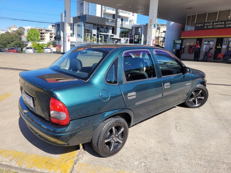 CLASSIC 1.0 MPFI SPIRIT 8V GASOLINA 4P MANUAL - 2005 - CAXIAS DO SUL