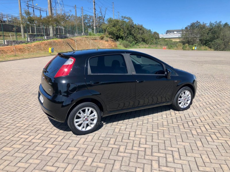 PUNTO 1.6 ESSENCE 16V FLEX 4P MANUAL - 2011 - CAXIAS DO SUL