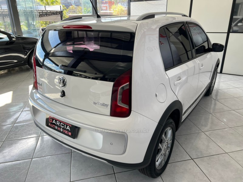 UP 1.0 CROSS T.FLEX 12V 4P MANUAL - 2016 - IGREJINHA
