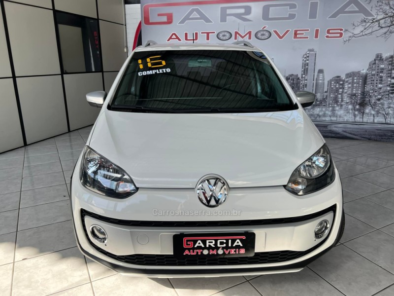 UP 1.0 CROSS T.FLEX 12V 4P MANUAL - 2016 - IGREJINHA