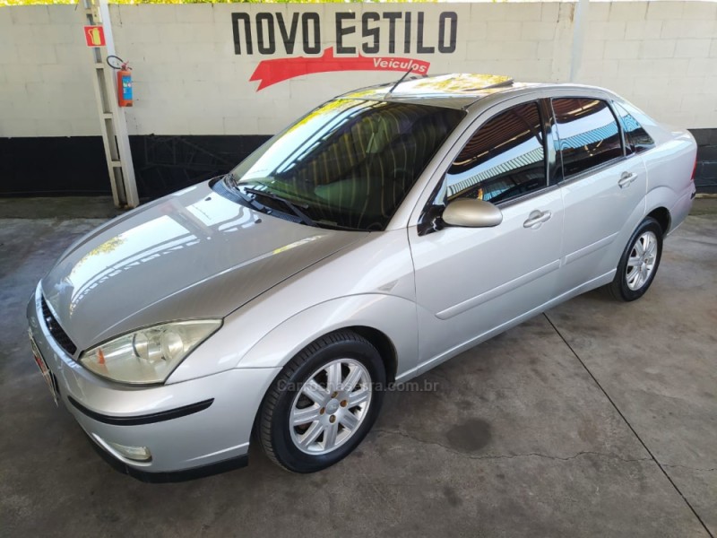 focus 2.0 ghia 16v gasolina 4p automatico 2008 caxias do sul