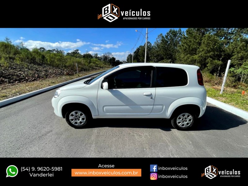 UNO 1.0 VIVACE 8V FLEX 2P MANUAL - 2012 - GRAMADO