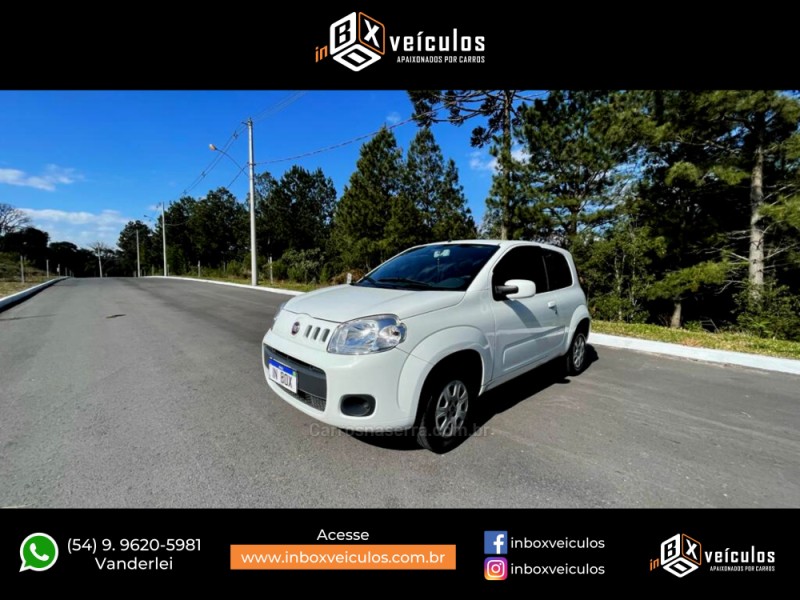 UNO 1.0 VIVACE 8V FLEX 2P MANUAL - 2012 - GRAMADO