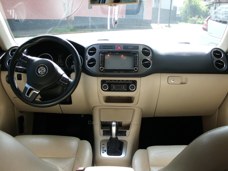 TIGUAN 2.0 TSI R-LINE 16V TURBO GASOLINA 4P TIPTRONIC - 2011 - FLORES DA CUNHA