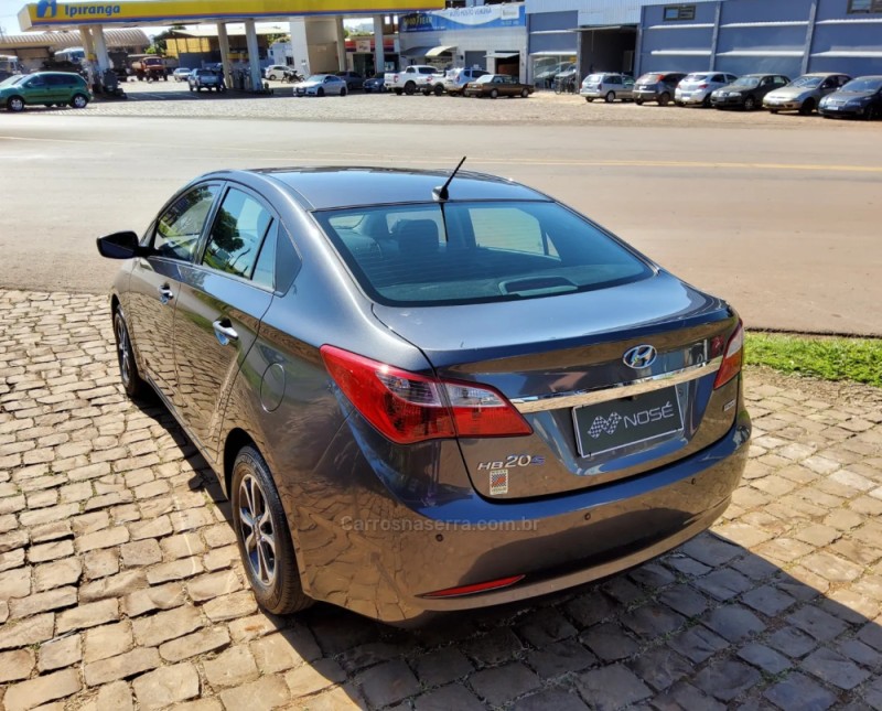 HB20S 1.0 COMFORT PLUS 12V FLEX 4P MANUAL - 2014 - NãO-ME-TOQUE