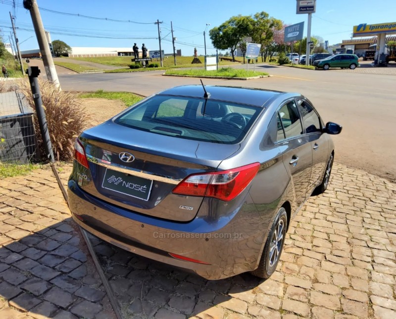 HB20S 1.0 COMFORT PLUS 12V FLEX 4P MANUAL - 2014 - NãO-ME-TOQUE