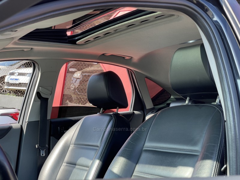 FOCUS 2.0 GHIA 16V GASOLINA 4P MANUAL - 2009 - FARROUPILHA