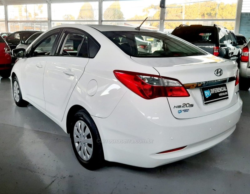 HB20S 1.6 COMFORT PLUS 16V FLEX 4P MANUAL - 2014 - CAXIAS DO SUL
