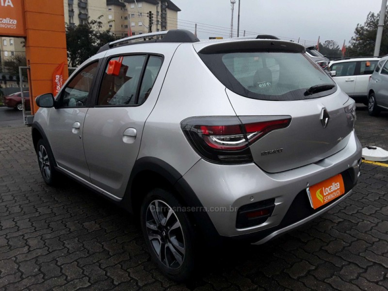 SANDERO 1.6 STEPWAY ICONIC X-TRONIC 16V FLEX 4P AUTOMÁTICO - 2020 - CAXIAS DO SUL