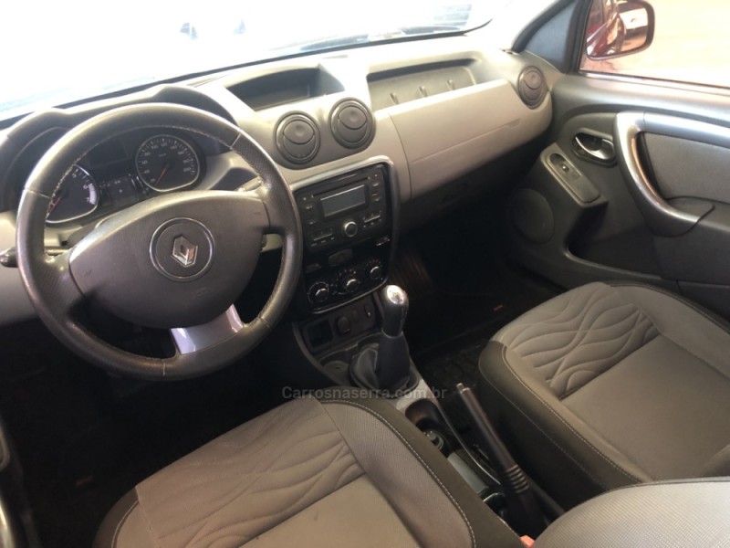 DUSTER 1.6 DYNAMIQUE 4X2 16V FLEX 4P MANUAL - 2013 - CAXIAS DO SUL