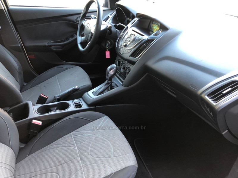 FOCUS 2.0 SE SEDAN 16V FLEX 4P AUTOMÁTICO - 2014 - CAXIAS DO SUL