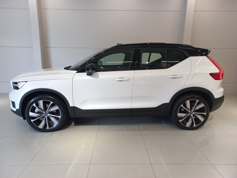 XC 40  - 2022 - FLORES DA CUNHA