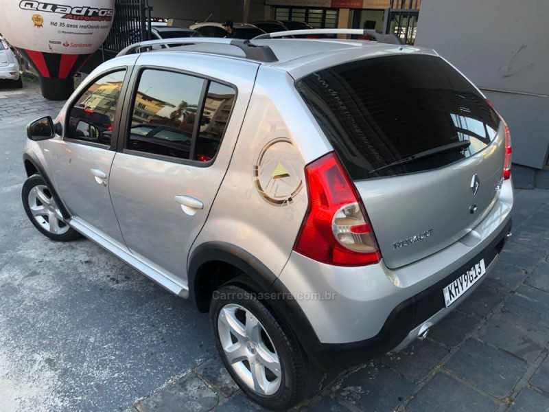 SANDERO 1.6 STEPWAY 8V FLEX 4P MANUAL - 2009 - CAXIAS DO SUL