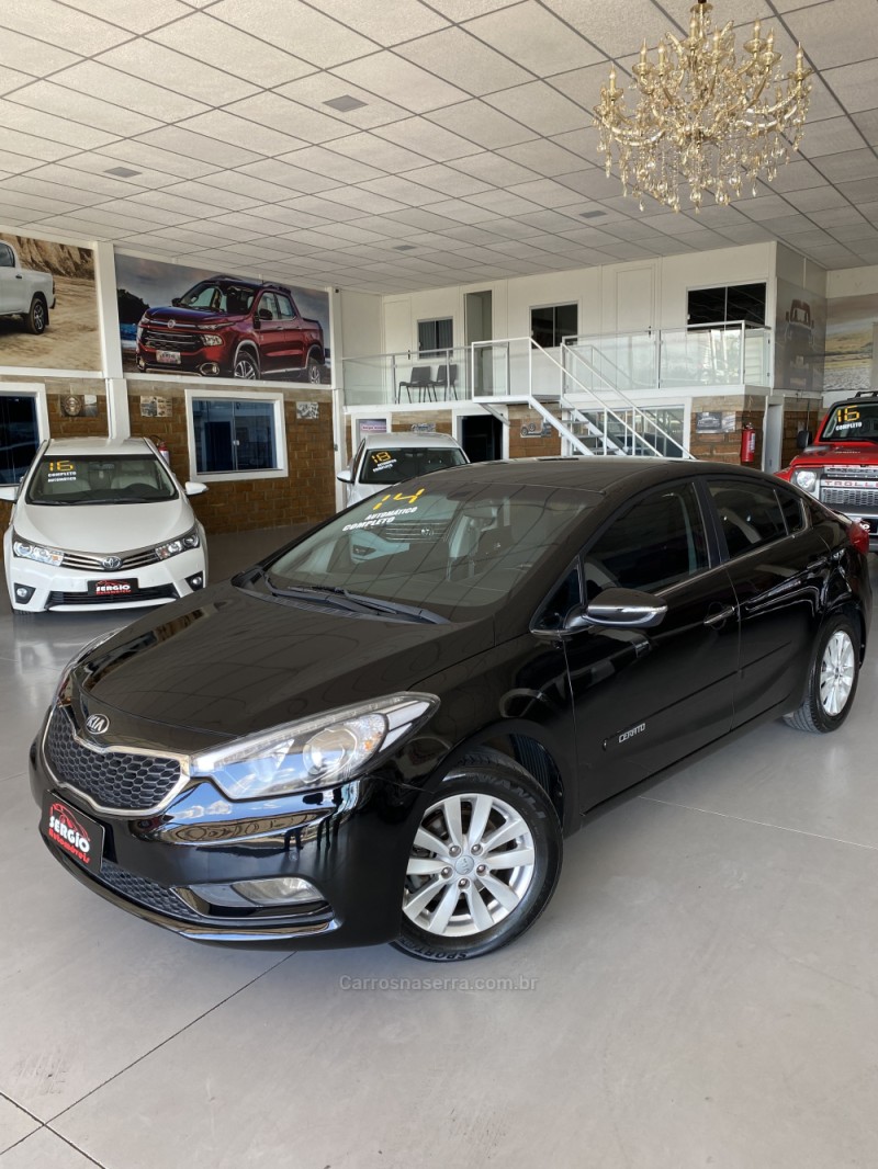 CERATO 1.6 E.221 SEDAN 16V GASOLINA 4P AUTOMÁTICO - 2014 - PAROBé
