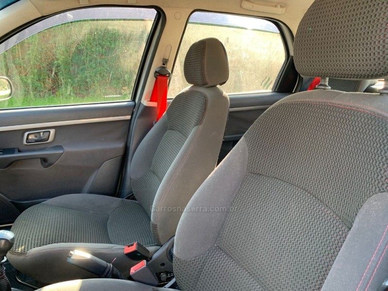 PALIO 1.8 MPI R 8V FLEX 4P MANUAL - 2010 - FARROUPILHA