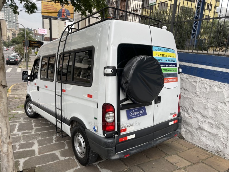 MASTER 2.5 DCI MINIBUS L2H2 16 LUGARES 16V DIESEL 3P MANUAL - 2011 - CAXIAS DO SUL