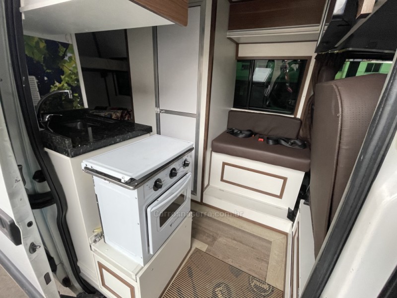 MASTER 2.5 DCI MINIBUS L2H2 16 LUGARES 16V DIESEL 3P MANUAL - 2011 - CAXIAS DO SUL
