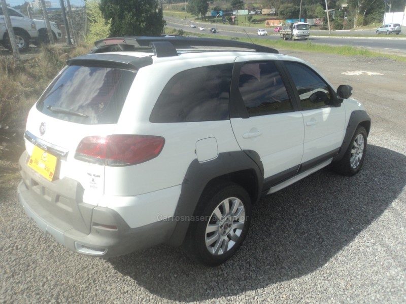 PALIO 1.8 MPI ADVENTURE WEEKEND 16V FLEX 4P MANUAL - 2016 - FARROUPILHA