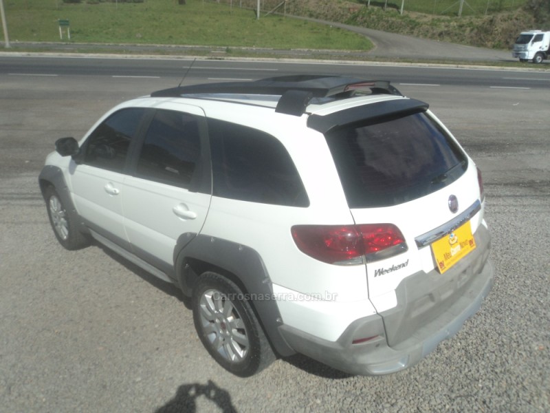 PALIO 1.8 MPI ADVENTURE WEEKEND 16V FLEX 4P MANUAL - 2016 - FARROUPILHA
