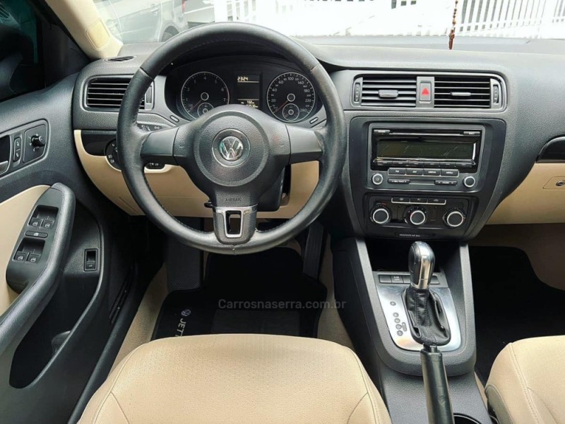 JETTA 2.0 COMFORTLINE FLEX 4P TIPTRONIC - 2012 - NOVO HAMBURGO