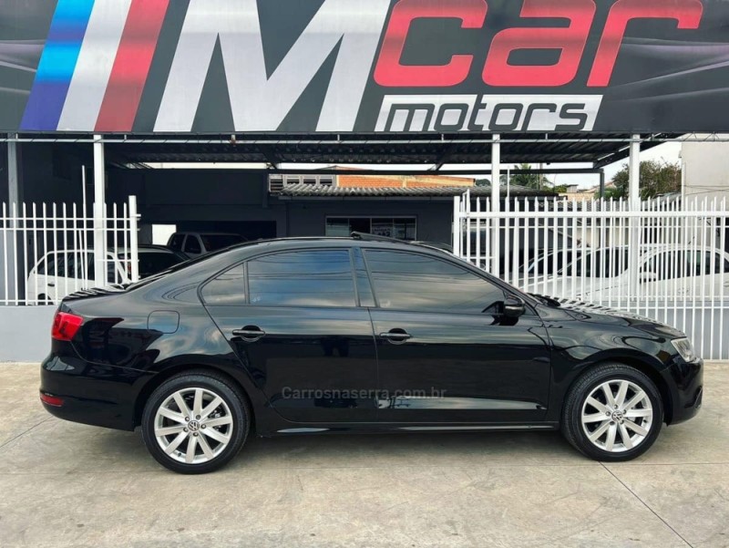 JETTA 2.0 COMFORTLINE FLEX 4P TIPTRONIC - 2012 - NOVO HAMBURGO