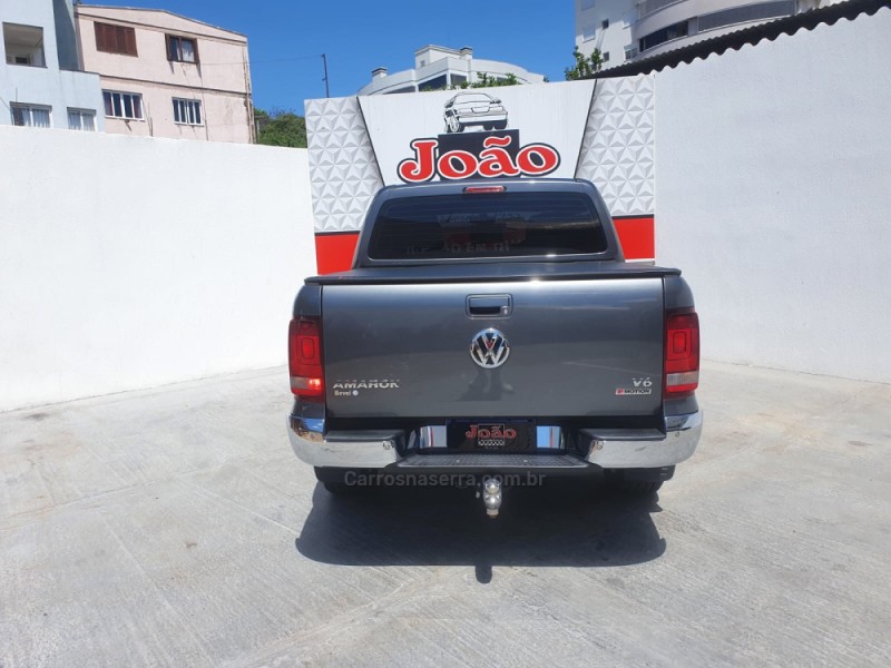 AMAROK 3.0 V6 TDI HIGHLINE CD DIESEL 4MOTION AUTOMÁTICO - 2019 - CASCA
