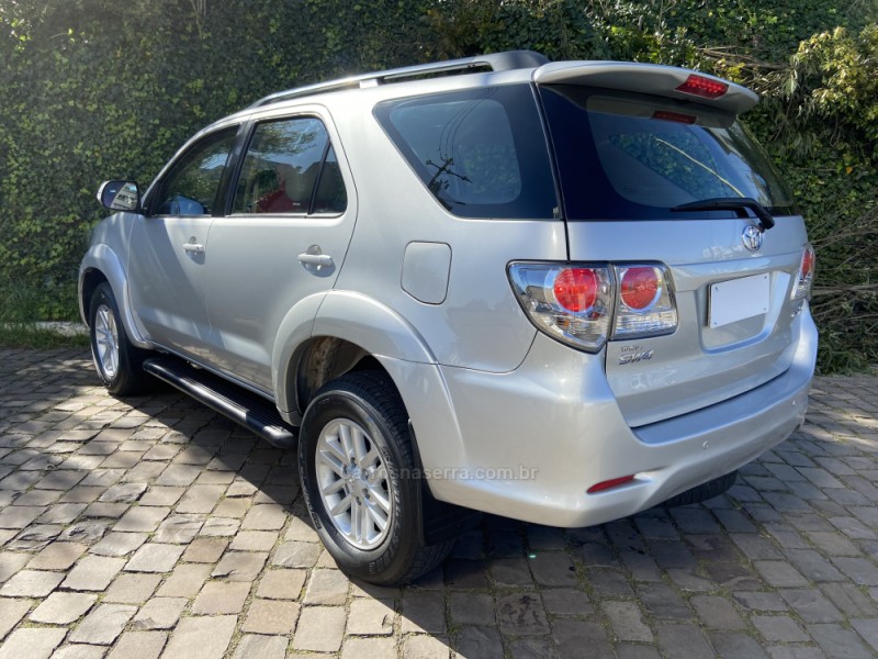 HILUX SW4 2.7 SR 4X2 16V FLEX 4P AUTOMÁTICO - 2014 - FARROUPILHA