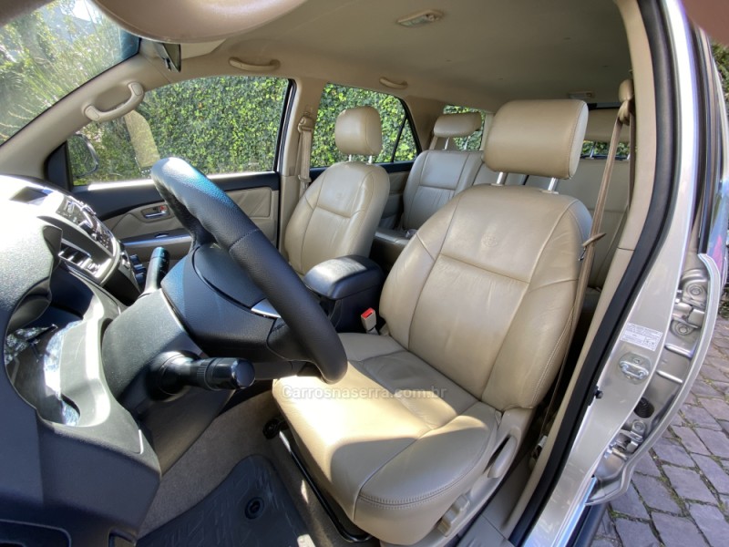 HILUX SW4 2.7 SR 4X2 16V FLEX 4P AUTOMÁTICO - 2014 - FARROUPILHA
