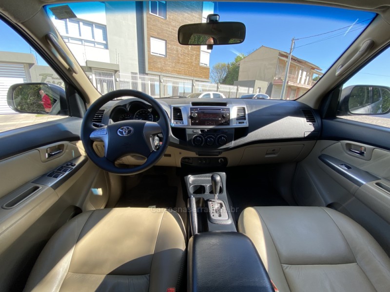 HILUX SW4 2.7 SR 4X2 16V FLEX 4P AUTOMÁTICO - 2014 - FARROUPILHA
