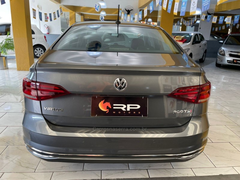VIRTUS 1.0 200 TSI HIGHLINE AUTOMÁTICO - 2021 - IVOTI