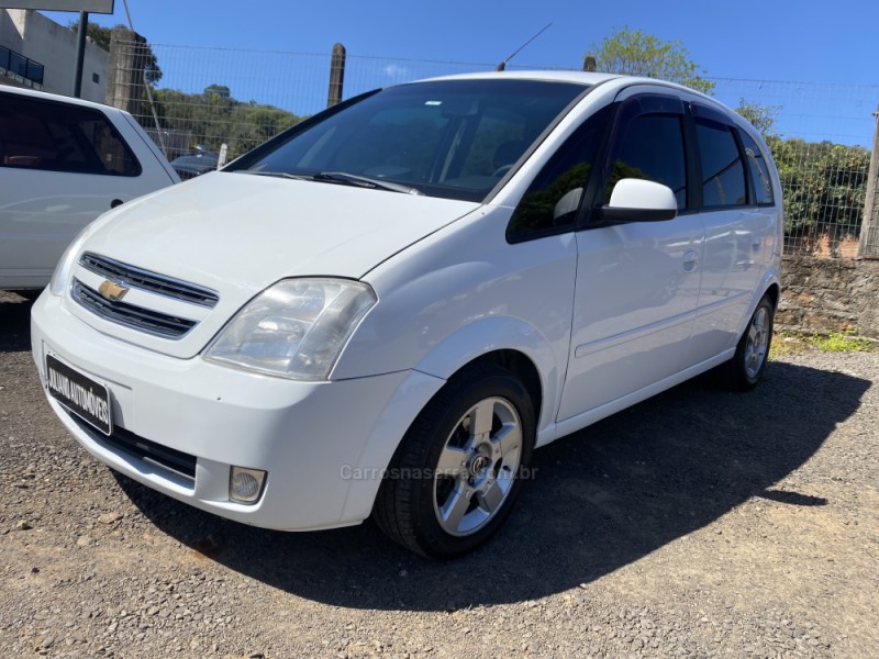 meriva 1.8 mpfi premium 8v flex 4p automatizado 2011 parobe