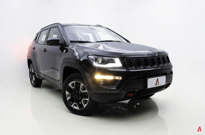 COMPASS 2.0 16V DIESEL TRAILHAWK 4X4 AUTOMÁTICO - 2018 - BENTO GONçALVES