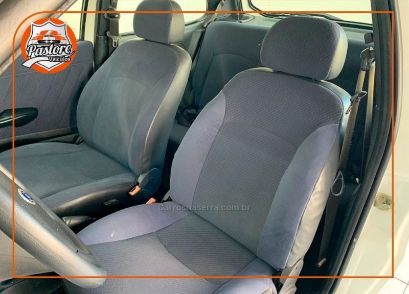 PALIO 1.0 MPI FIRE 8V GASOLINA 2P MANUAL - 2001 - VACARIA