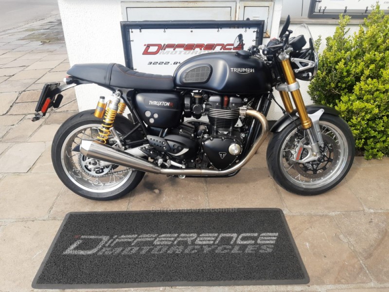 thruxton r  2016 caxias do sul
