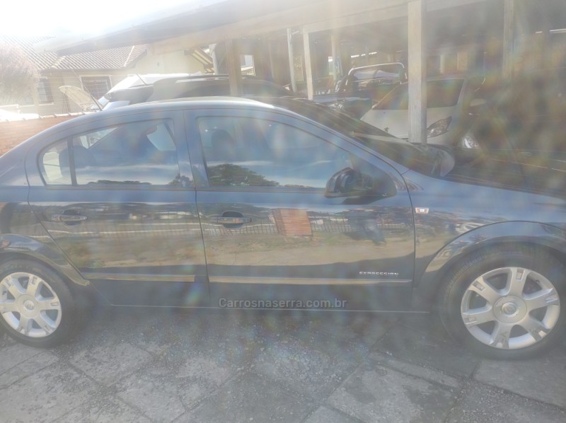 VECTRA 2.0 MPFI EXPRESSION 8V FLEX 4P MANUAL - 2009 - GRAMADO