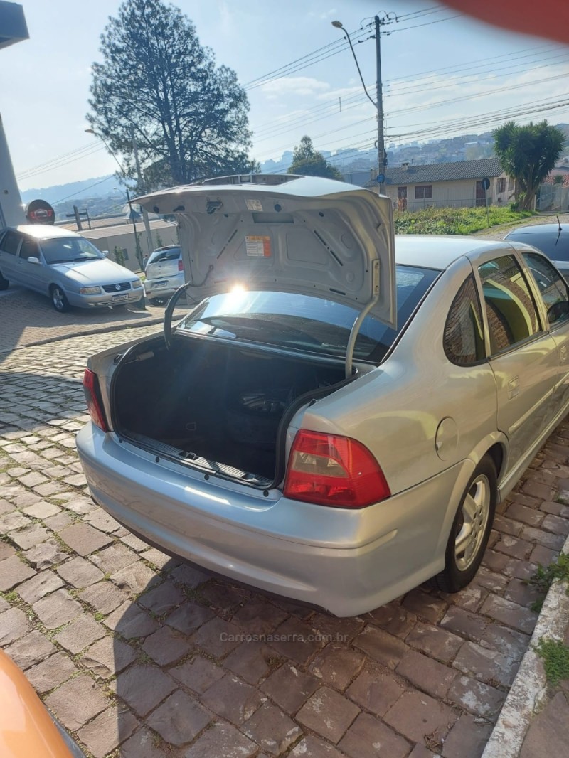 VECTRA 2.2 MPFI CD 16V GASOLINA 4P MANUAL - 2000 - CAXIAS DO SUL