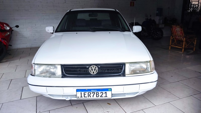 SANTANA 1.8 CL 8V GASOLINA 4P MANUAL