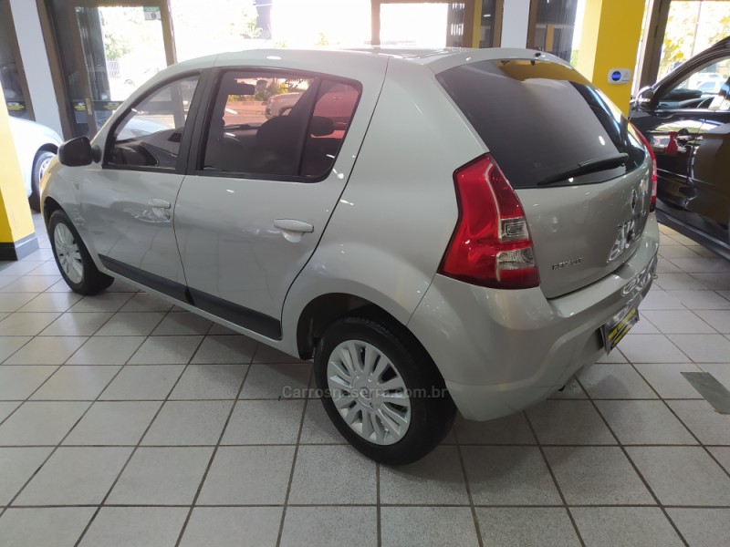 SANDERO 1.6 PRIVILÉGE 8V FLEX 4P MANUAL - 2012 - CAXIAS DO SUL